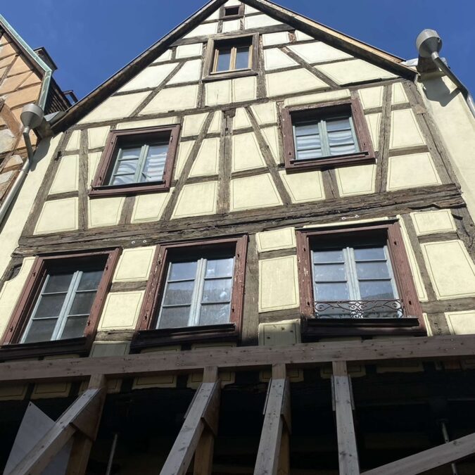 Mise en peinture d&#8217;une façade à colombage. Wittenheim 0
